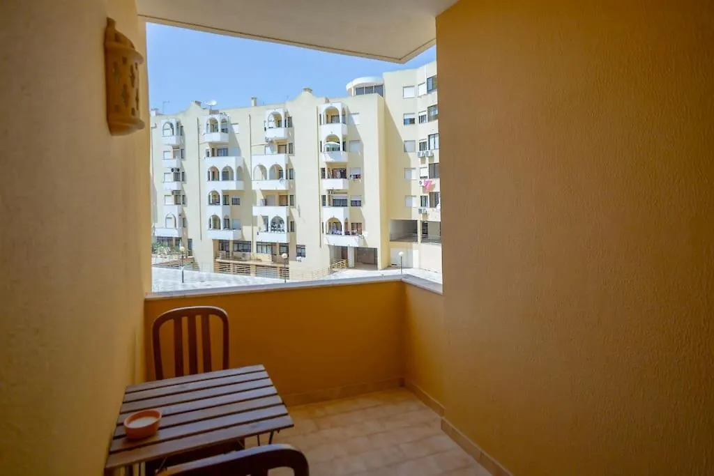 Cozy Apartment Near The Beach Portimao
